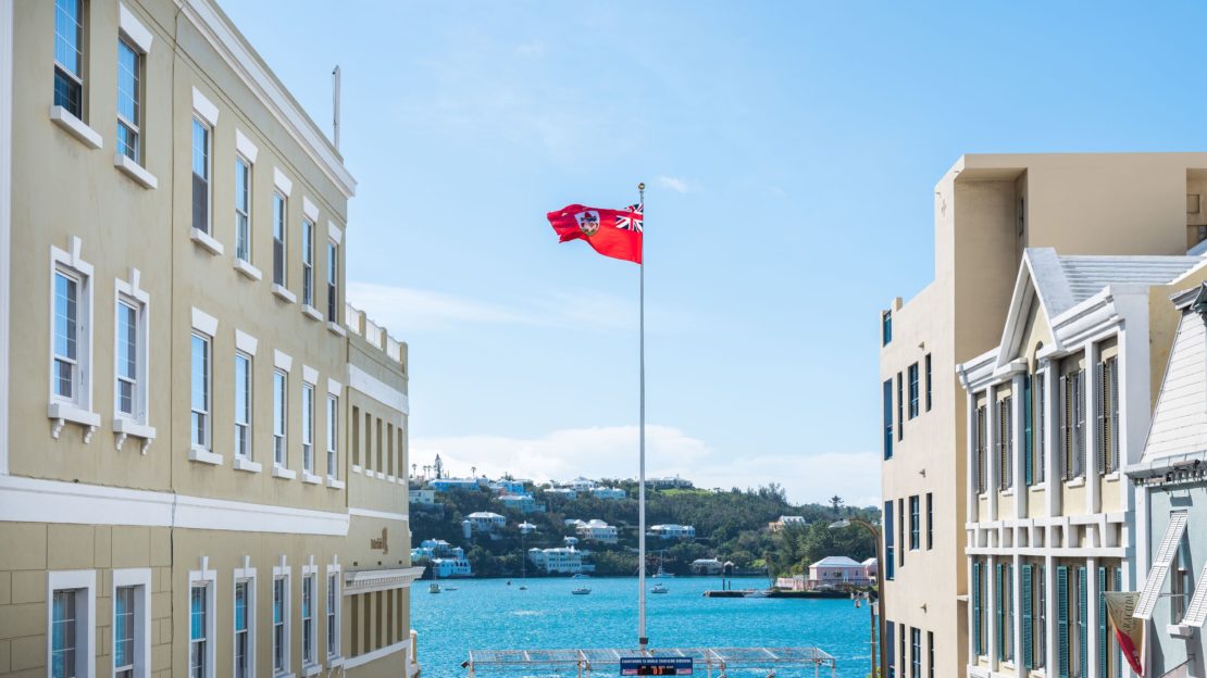 bermuda flag in city